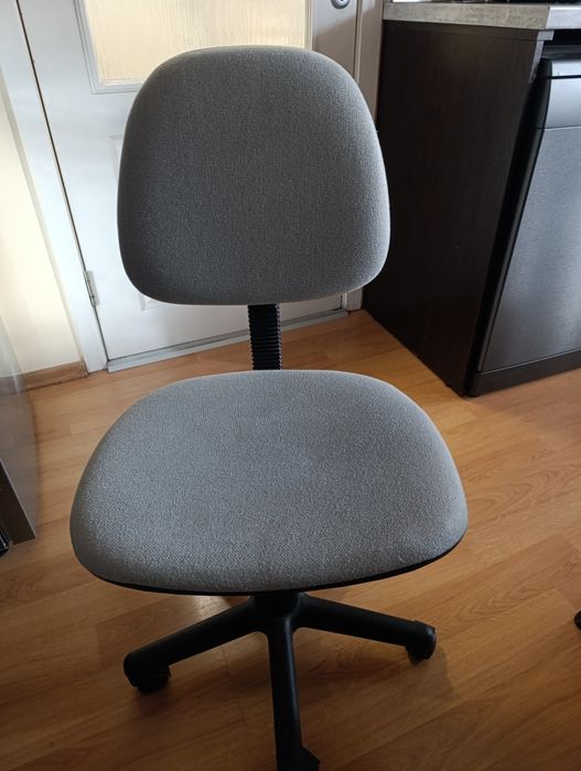 Стол за бюро/офис работен стол!