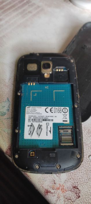 Самсунг   с 3 мини в хорошем состоянии