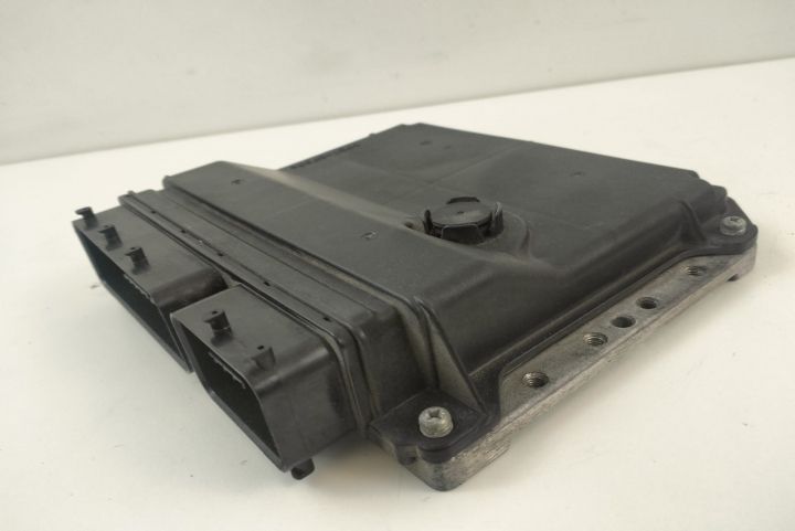 Calculator Motor Denso ECU 89661-05F21 / 8966105F21 / MB275900-8620 T