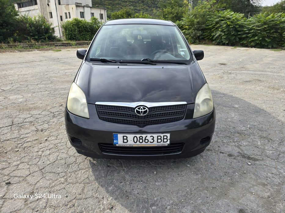 Toyota Corolla Verso, 2.0, 2002 г.
