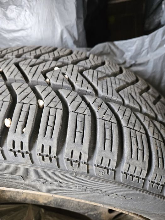 Set 4 roti 205/55 R16 jante de tabla+cauciucuri de iarna Pirelli