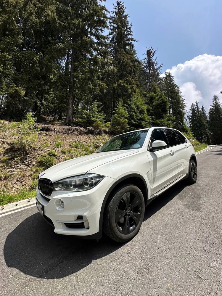 BMW X5 xDrive30d 3.0L 258CP 2014 Automat Alb perlat