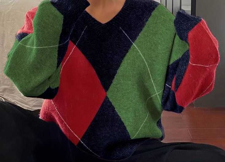 Дамски пуловер  каре