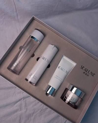 Оригинальная уходовая  косметика для лица SEALUXE