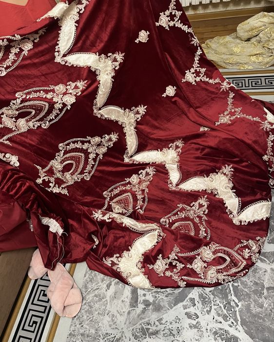 Продам качкственные шторы