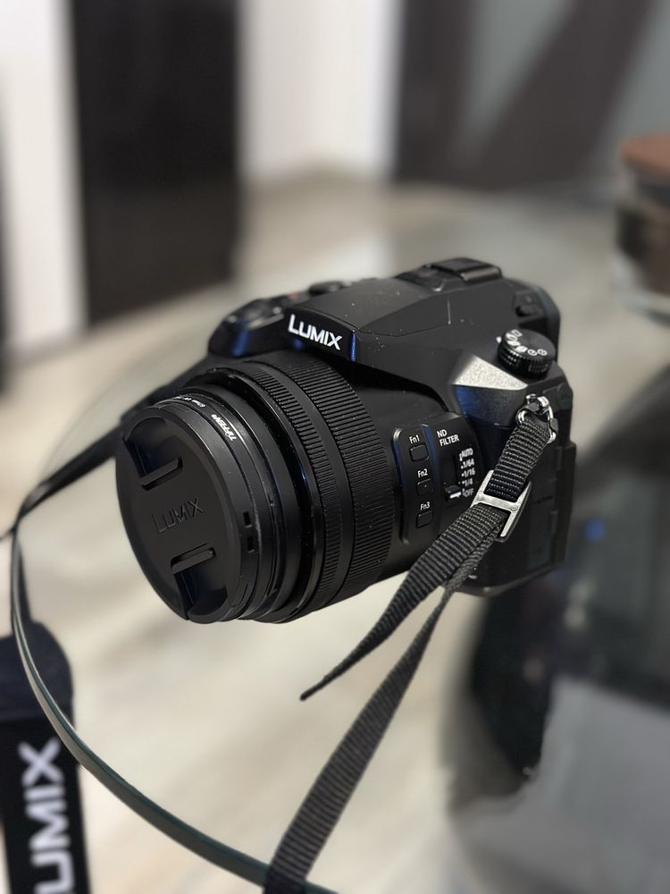 фотоапарат Panasonic LUMIX FZ2000