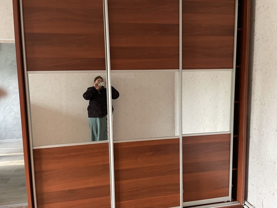 Шкаф купе в хорошем состояниф