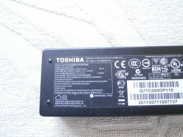Оригинално зарядно устройство за лаптоп Toshiba