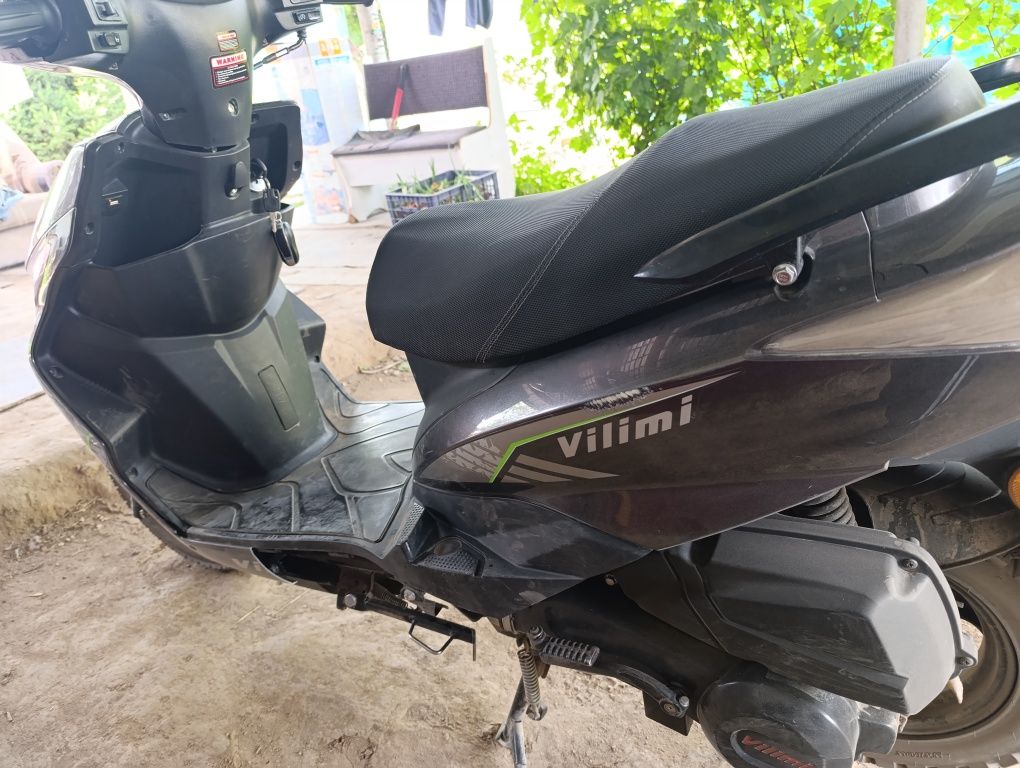 Продам мопед М8.
