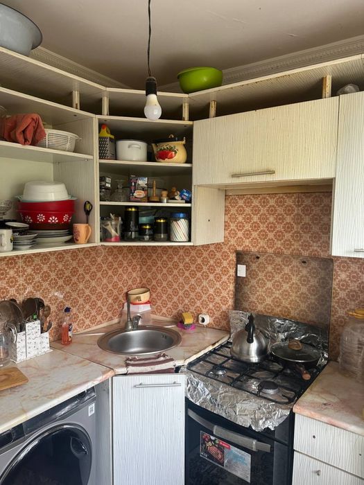 Чирчик шахар 3 м/р 1х сотилади 21.300$ Бош толов ва Паспорт бн Ипотека