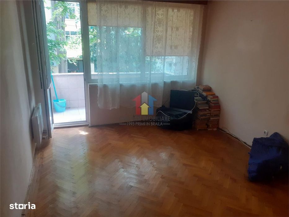 Ap 3 cam conf 1 Hristo Botev 65 mp etaj 1, LIBER