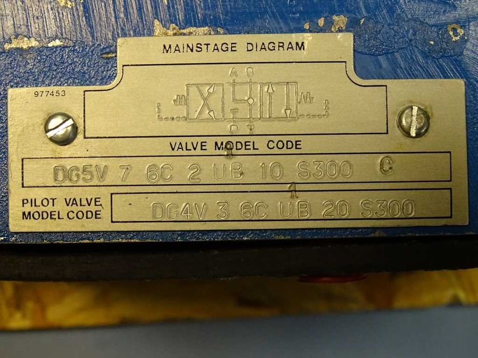 хидравличен разпределител Vickers DG5V 7 6C 2 UB 10 S300 C