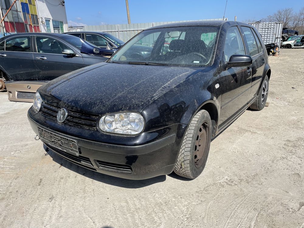 Vw Golf lV 1.4 16v 75кс На Части