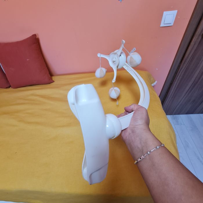 Въртележка за бебешка кошара