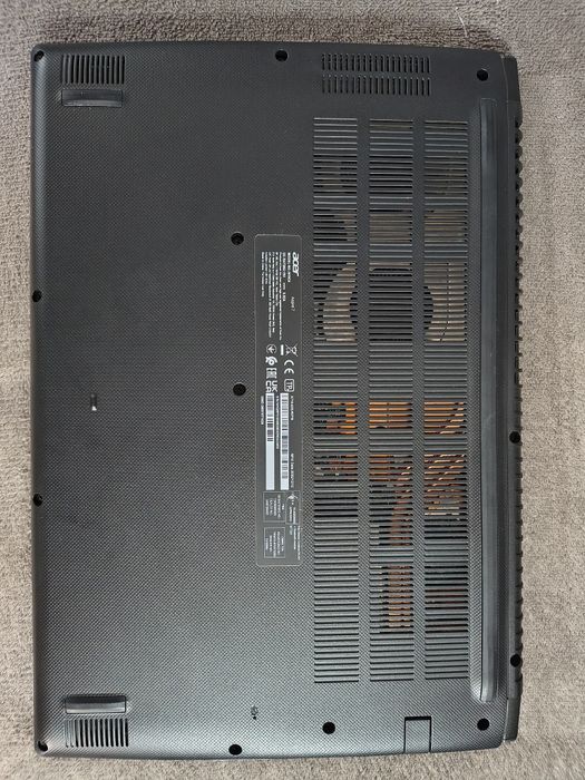 Acer Aspire 7 2023 + cablu HDMI 10m