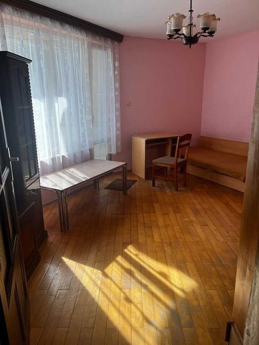Дава се под наем Тристаен апартамент в Варна, Базар Левски - 80 кв.м за 510 € - Снимка #4