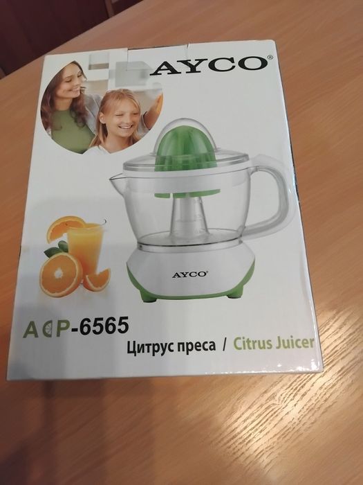 Продавам изгодно сокоизстисквачка