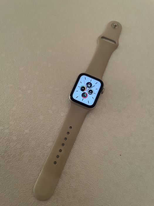 Apple Watch SE 2 44 mm GPS