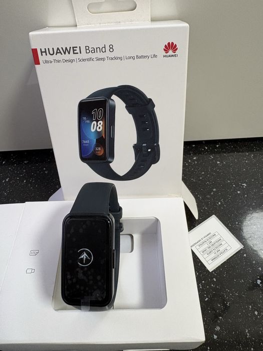 Vând Huawei band 8