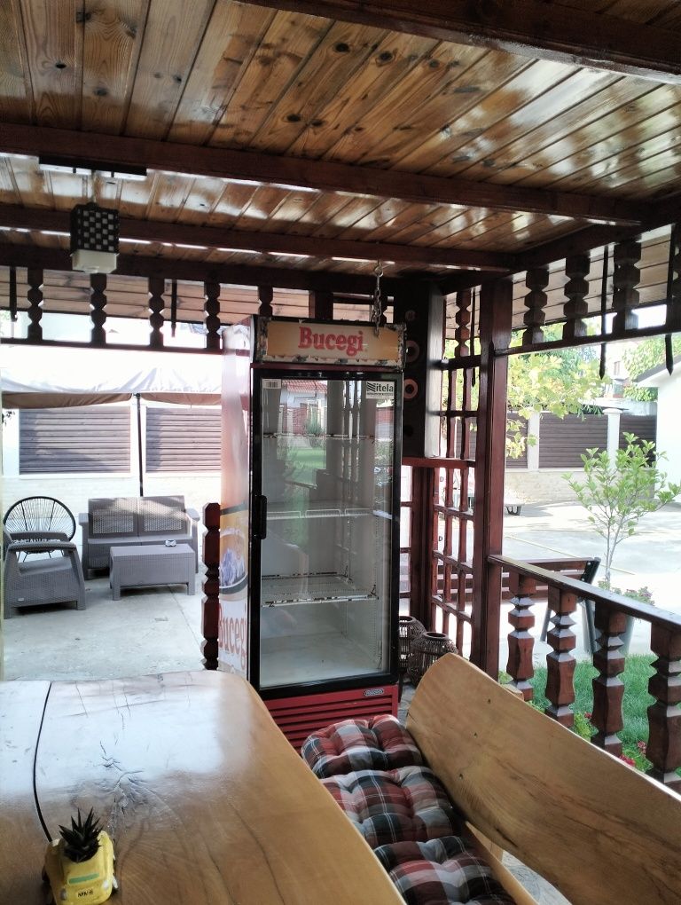 Dozator și vitrine frigorifice