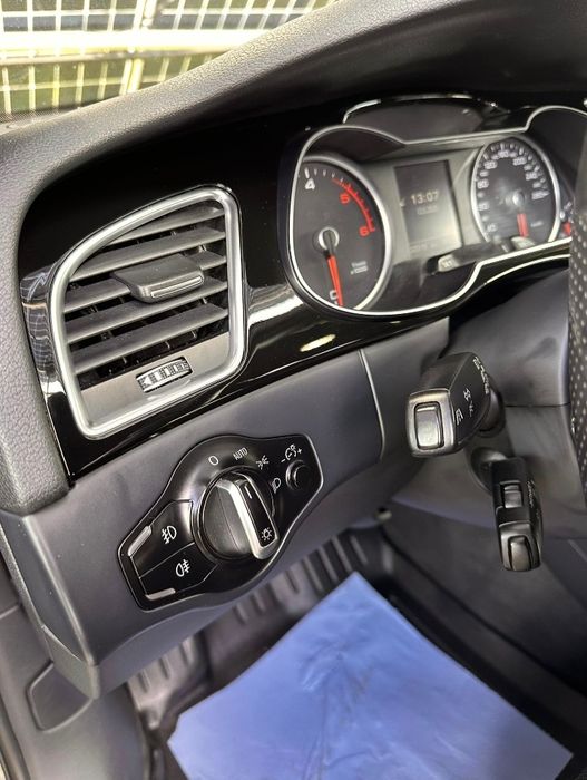 Audi A4 S line 2015   vand sau schimb cu Buldo excavator,miniexcavator