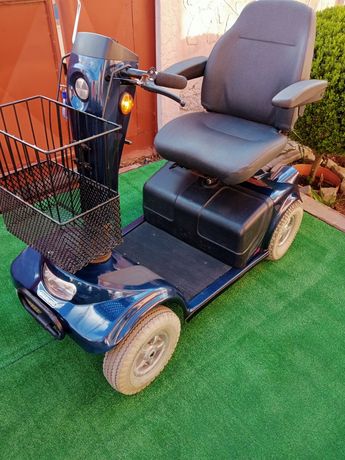 Scuter căruț carucior scaun handicap dizabilități dezabilitati electri