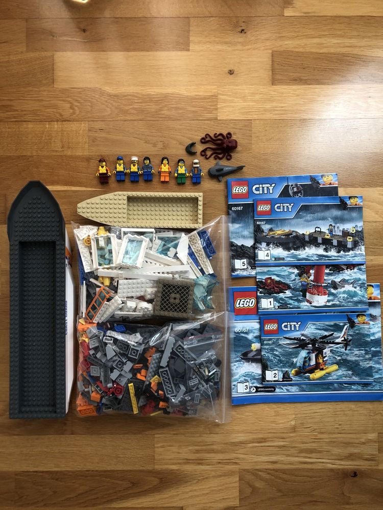 Lego City 60167 Sediul central al Garzii de Coasta