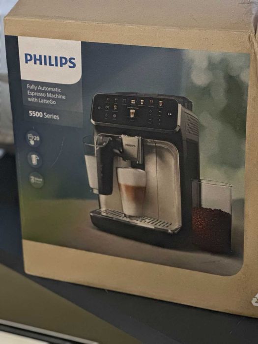 НОВА Кафеавтомат Philips 5500 Series