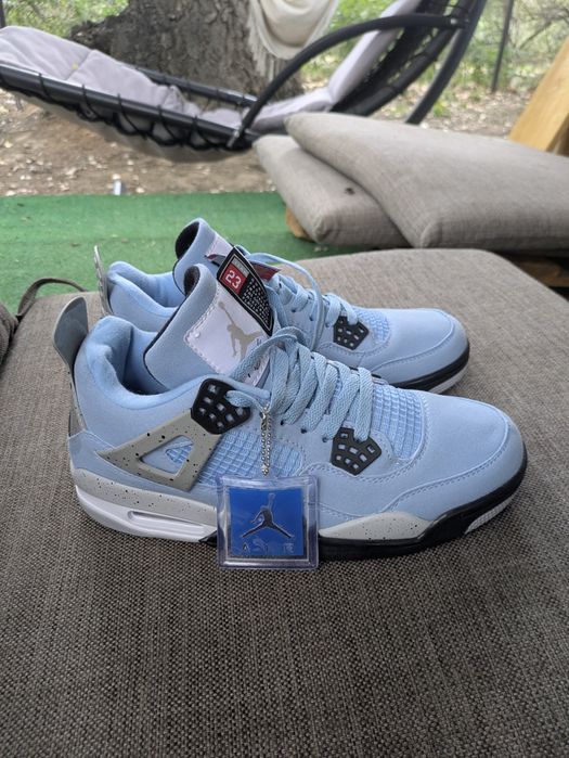 Nike Jordan 4 University Blue (mărimea: 36,42)
