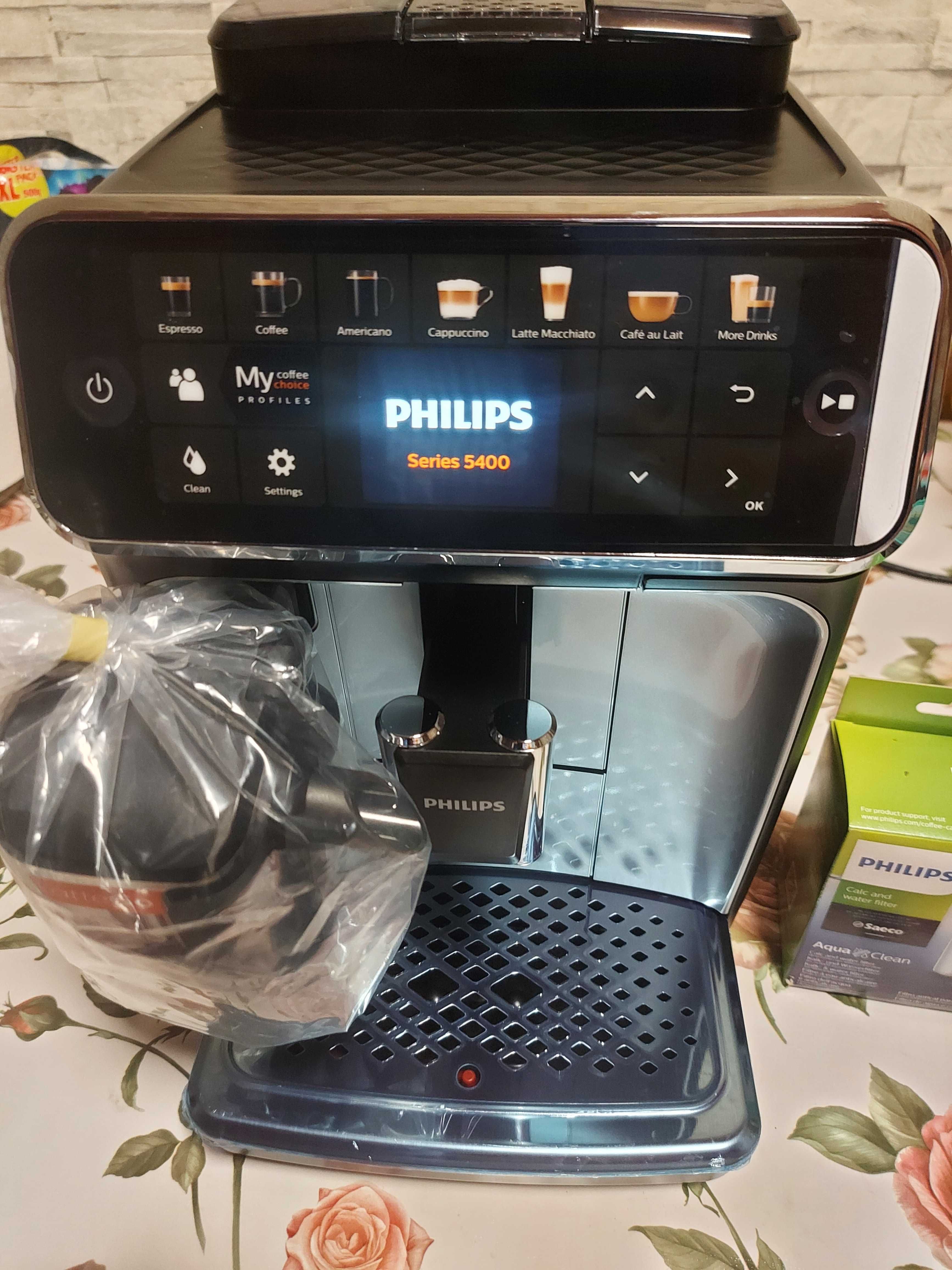 Vand   Philips LatteGo 5400 ca nou