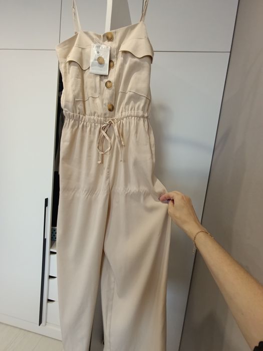 Продам женский летний новый комбинезон Bershka