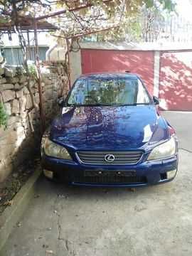 Продавам Лексус ИС 200 \Lexus IS 200\ на части