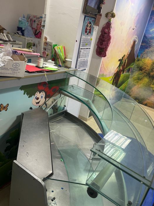 Хладилна витрина за торти