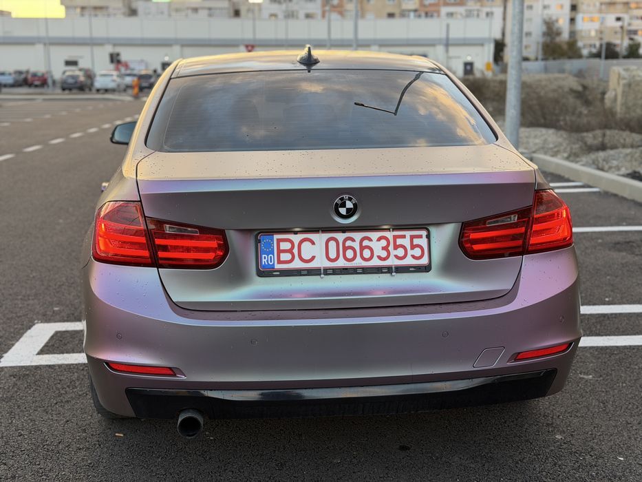 BMW F30 320i
