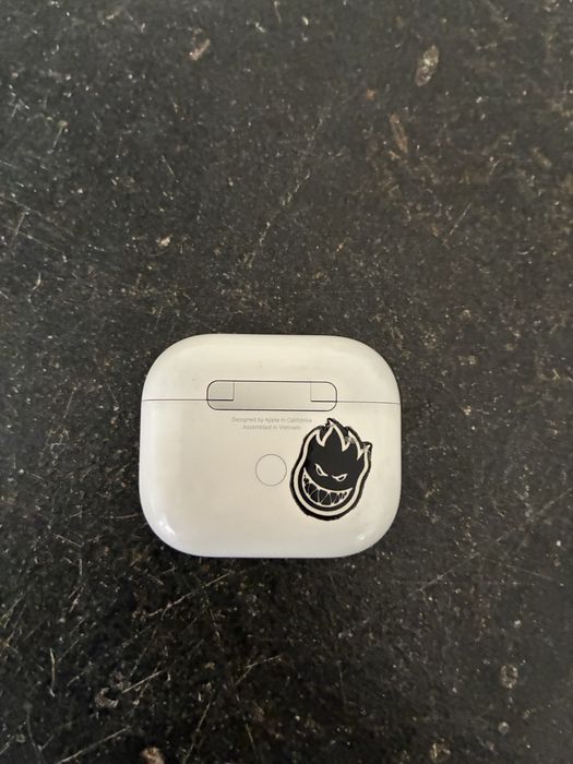 Оригинални Apple Airpods 3 gen magsafe с 10 месеца остатъчна гаранция