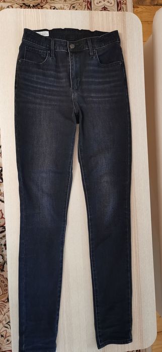 Дънки Levis  . Размер 26