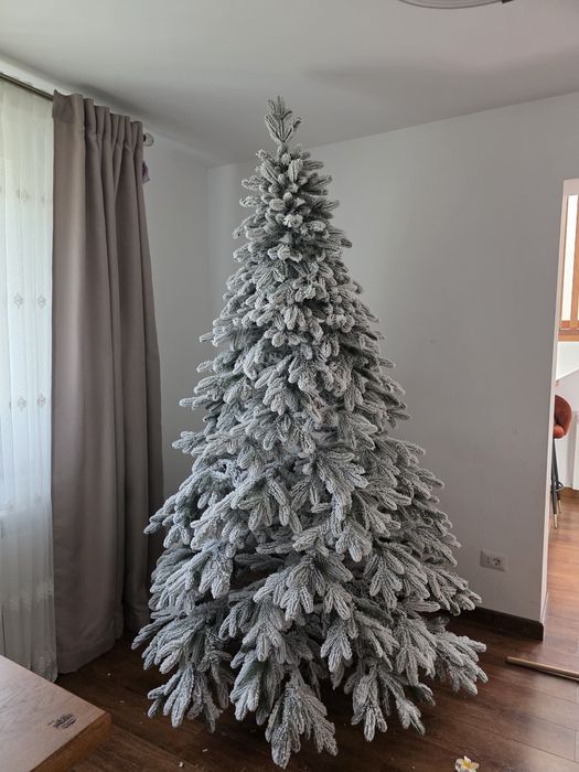 Brad artificial 3d cu efect de zapada