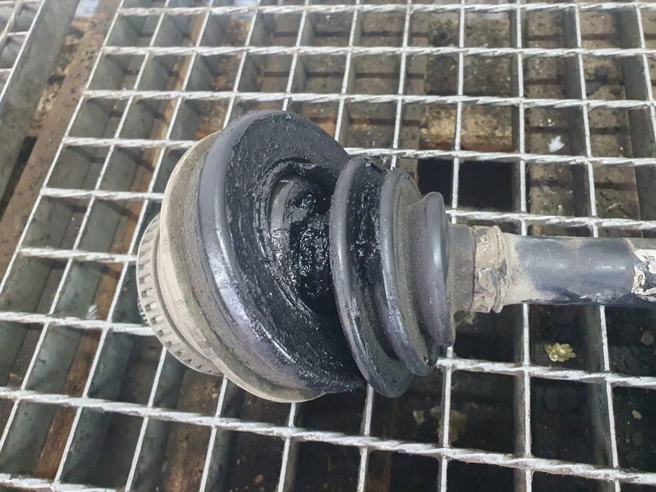 Planetara stanga fata 8d0407271df 1.9 tdi Volkswagen VW Passat B5.5 [