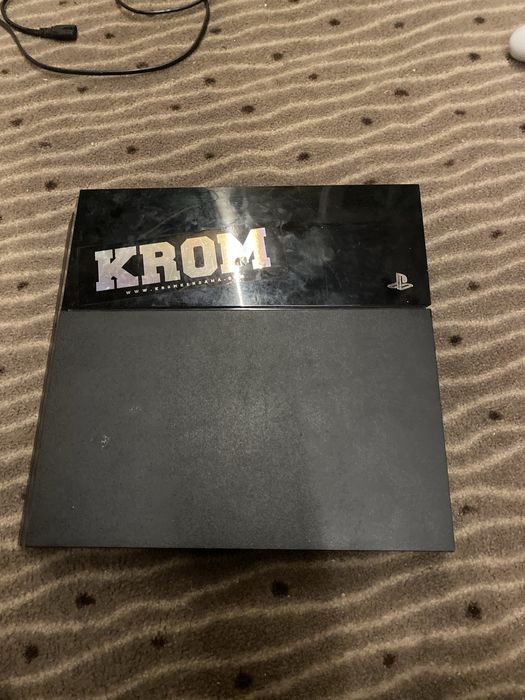 Vand playstation 4 500gb