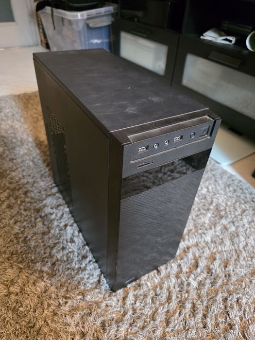 mATX Case със Disk Drive