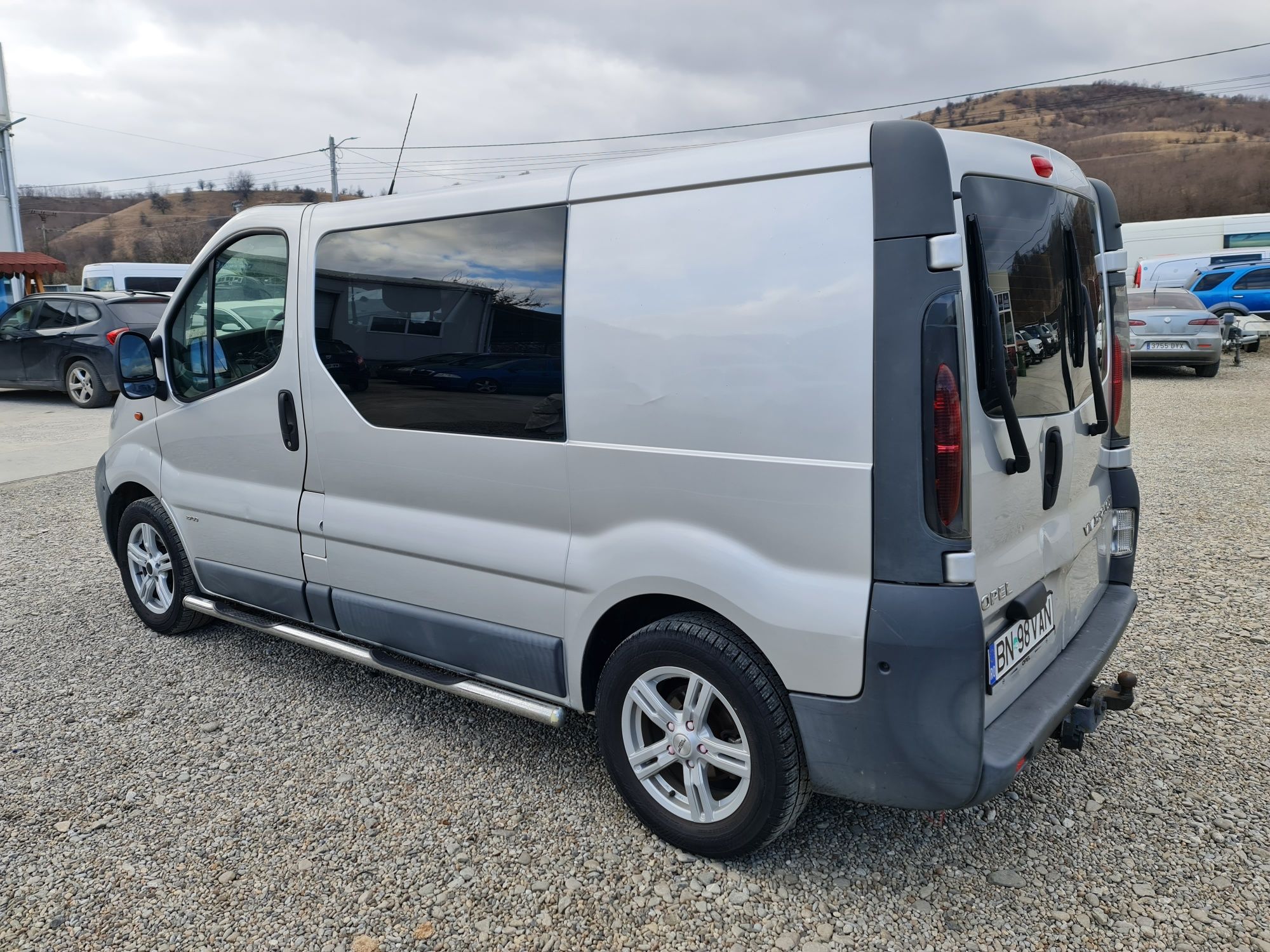 Opel vivaro 2.5 tdi 150 cp 6+1 trepte rec.inmatriculat.