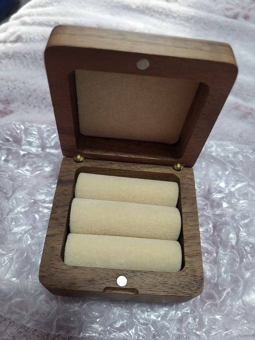 Cutie verighete lemn