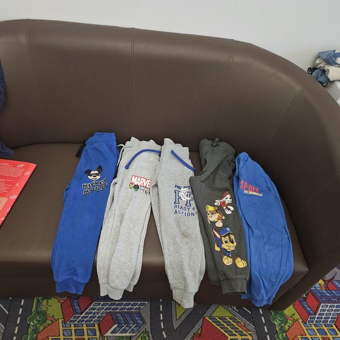 Vand pantaloni trening copii