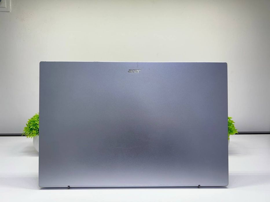 Acer Aspire 3 Intel core i3-1215U