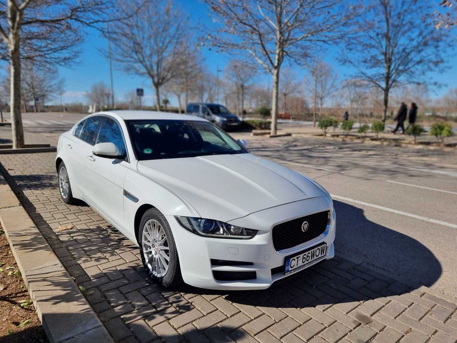 Jaguar XE 2.0 Portofolio ,CP Automat