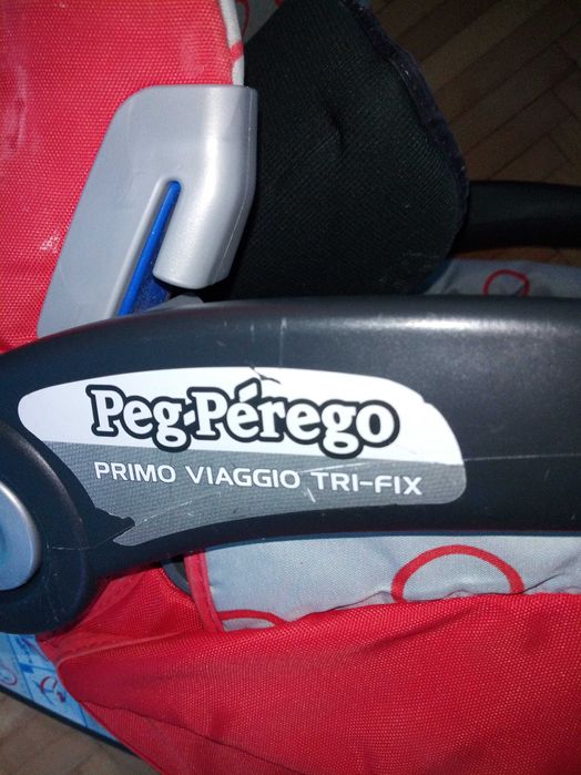Scoică auto Peg Perego Primo viagio cu isofix și poziție de somn
