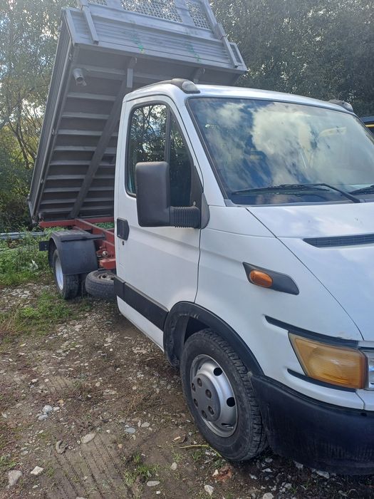 Vând Iveco Daily  basculabil 3 parti.