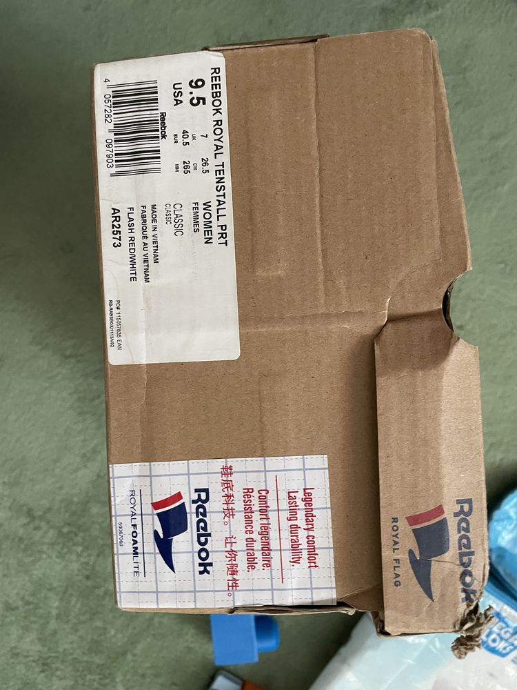 Нови кецове Reebok 40,5