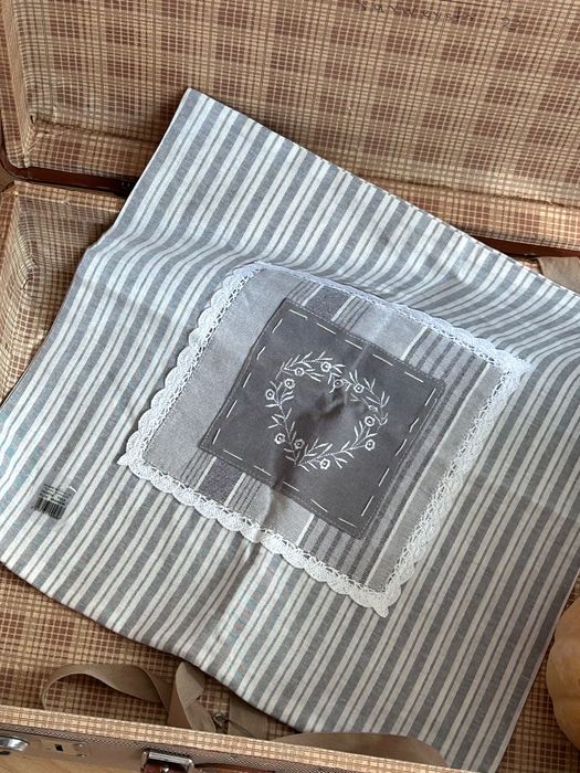 Нова красива декоративна калъфка за възглавница с ангел