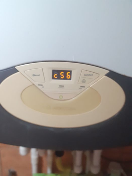 Vând centrala termica ariston.